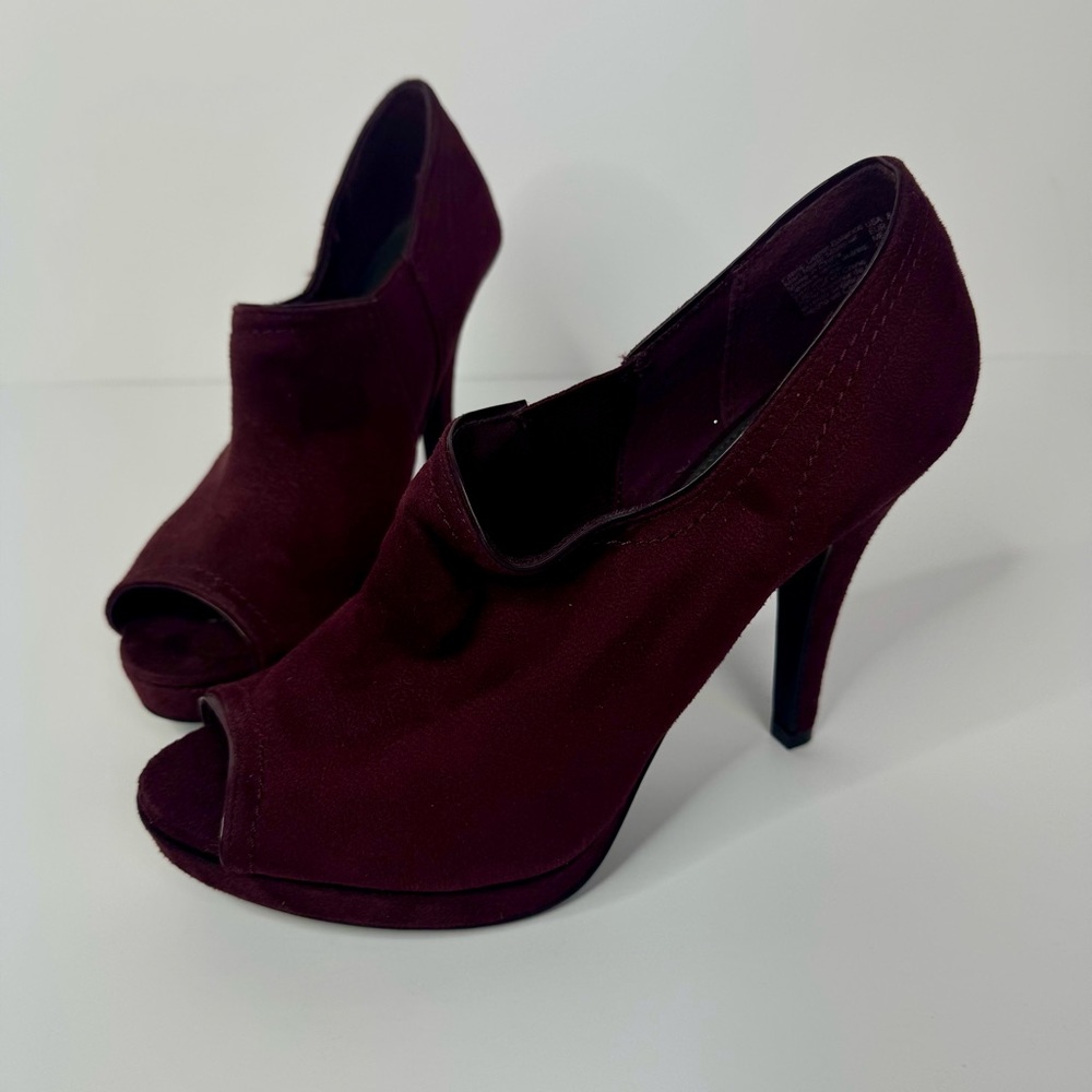 Elegant Burgundy Peep-Toe Heels